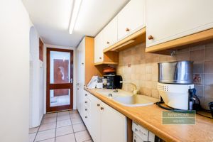 Photo 33- click for photo gallery